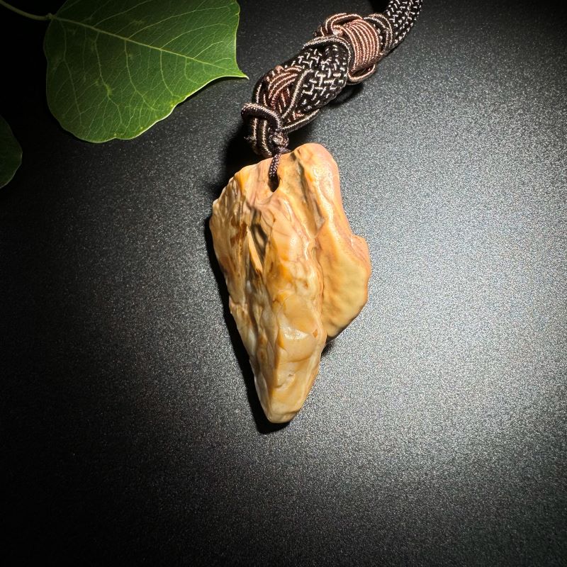 Himalayas Natural Zoisite Rare Stone Hand Rope