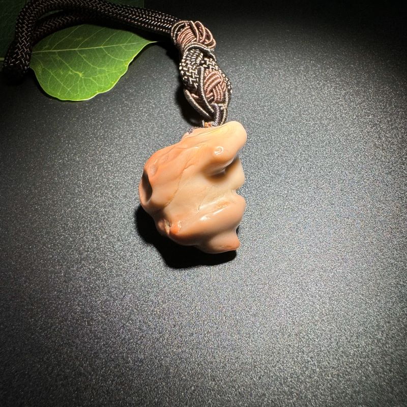 Himalayas Natural Sphene Rare Stone Hand Rope