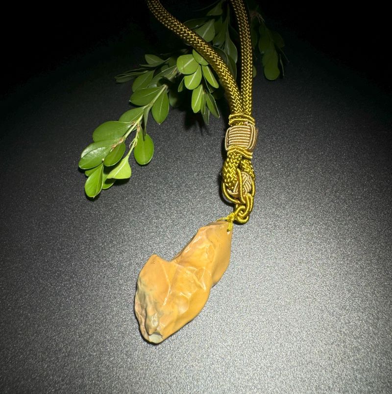 Himalayas Natural Mookaite Rare Stone Hand Rope