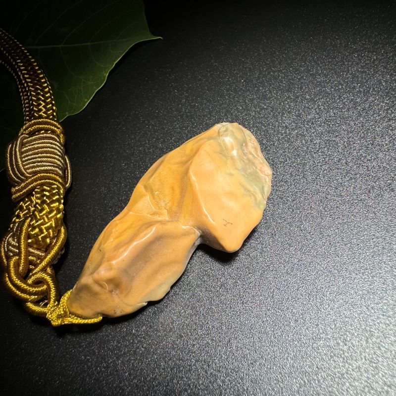 Himalayas Natural Mookaite Rare Stone Hand Rope