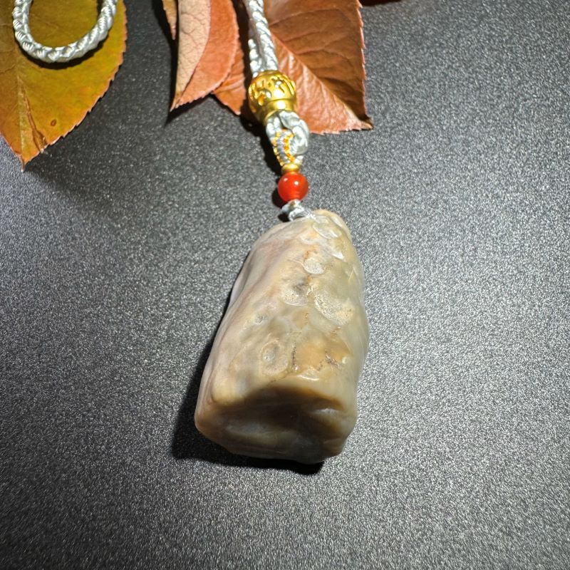 Himalayas Natural Jasper Rare Stone Hand Rope