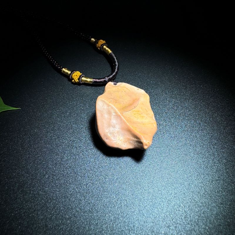 Himalayas Natural Jade Rare Stone Pendant