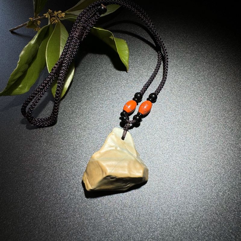 Himalayas Natural Obsidian Rare Stone Pendant