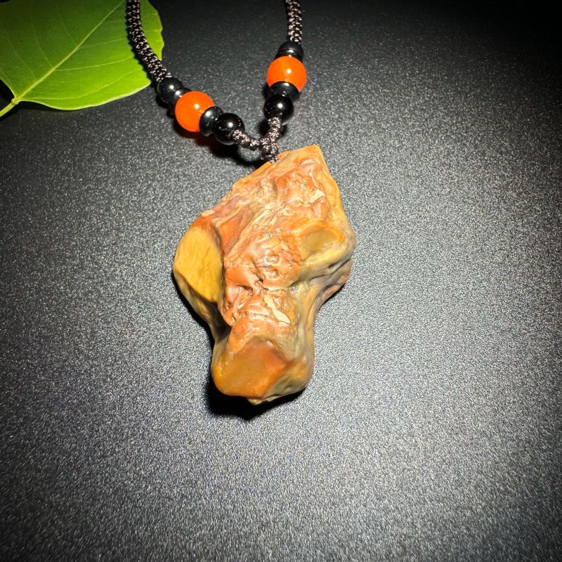 Himalayas Natural Hypersthene Rare Stone Pendant