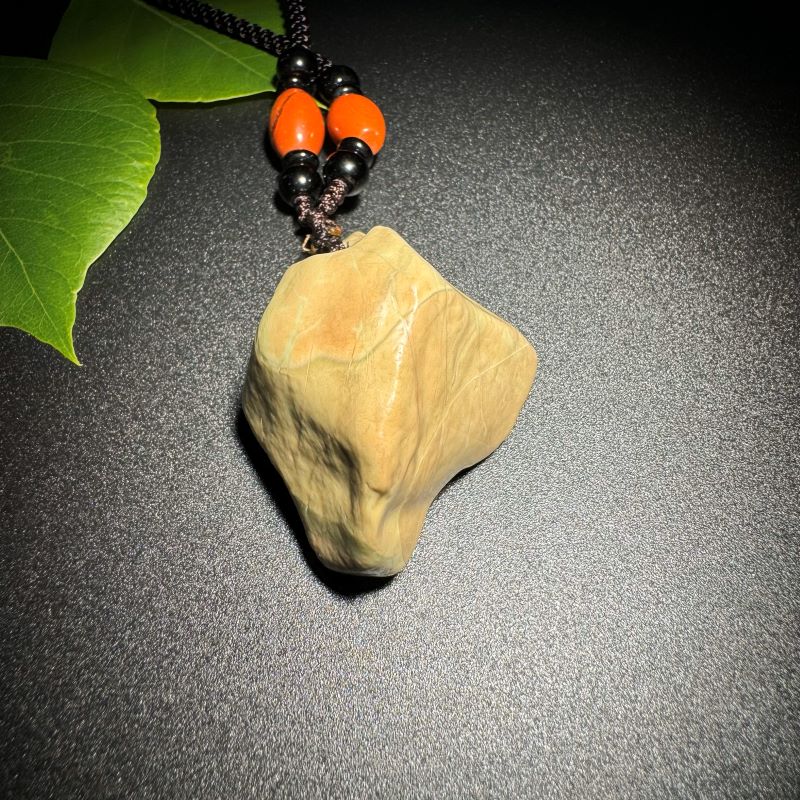 Himalayas Natural Spessartine Rare Stone Pendant