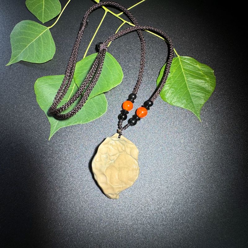 Himalayas Natural Tantalite Rare Stone Pendant