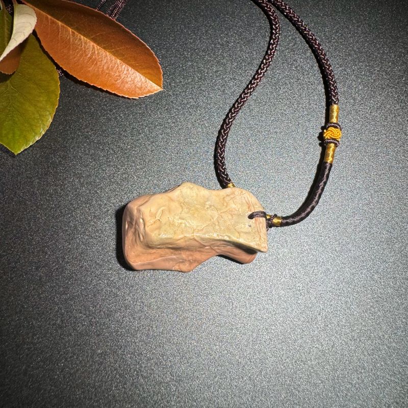 Himalayas Natural Smaragdite Rare Stone Pendant