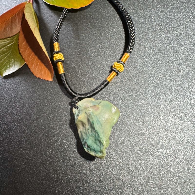 Himalayas Natural Pyrope Rare Stone Pendant