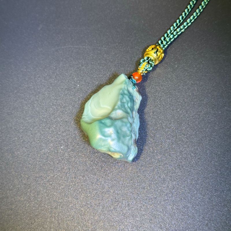 Himalayas Natural Green Agate Rare Stone Hand Rope