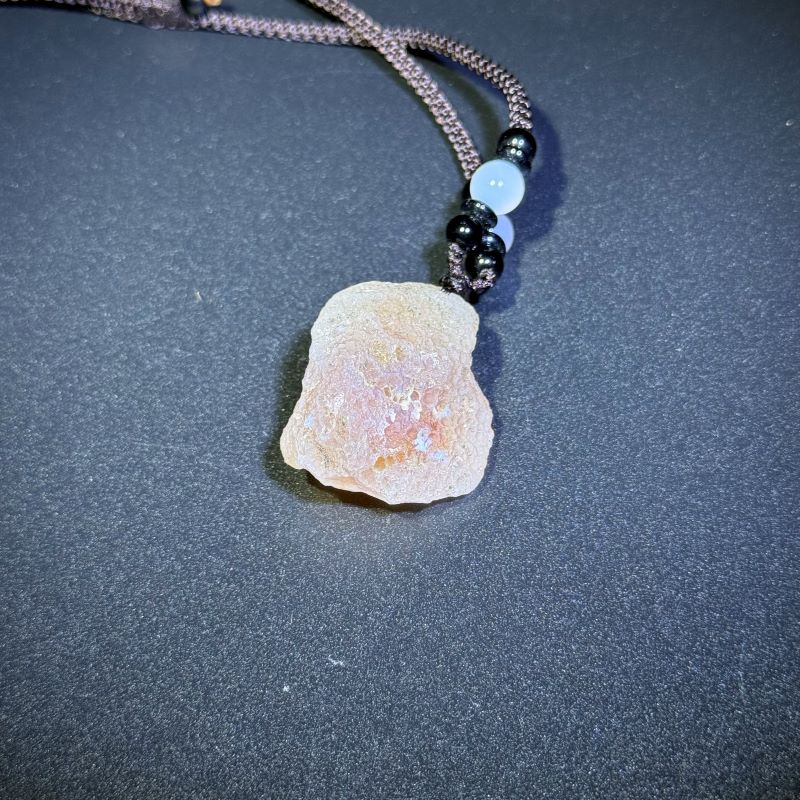 Himalayas Natural Condor Agate Rare Stone Pendant